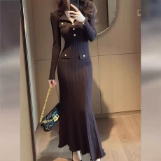 批发法式通勤棕色翻领针织连衣裙子女2026新款秋季高级感气质收腰长裙