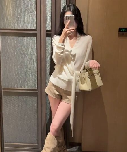 도착 다양한 착용 법 프랑스식 십자가 니트 맨위 품격 부드러운 밴딩 신축성 다용도 여성 이른 가을