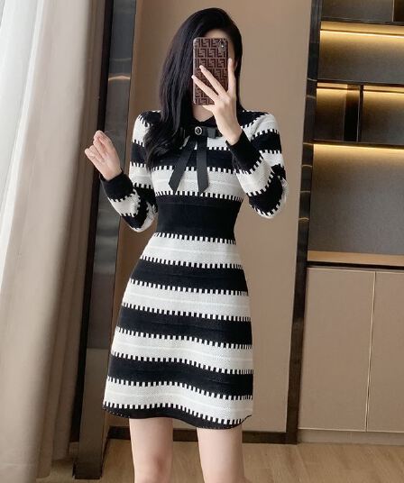 한국 품격 부드러운 숙녀 홍콩 스타일 레트로 작은 샤넬 스타일 스트라이프 나비 매듭 니트 스웨터 드레스 고급 센스