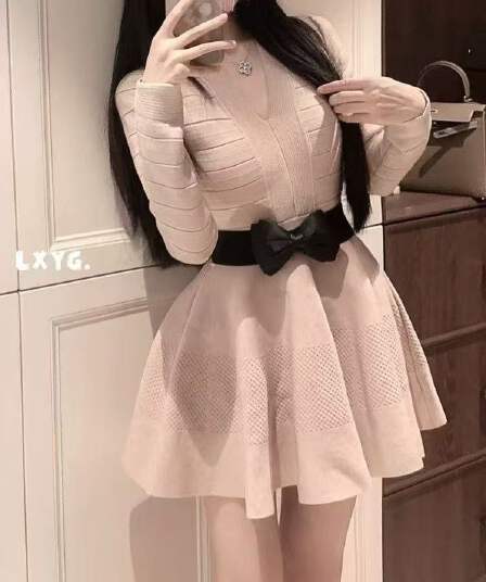 새로운 프랑스식 명문 여성 V넥 니트 허리 수축 슬림해 보이는 저녁 식사 만나는 퍼프 미니 스커트 벨트 투피스 세트