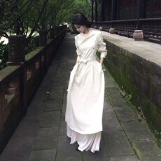 批发法式高级感长袖连衣裙子女 新款秋冬季别致独特超好看气质<b class='q'>长裙</b>