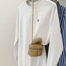 批发实拍纯棉蝴蝶结刺绣圆领插肩袖长袖<b class='q'>T</b><b class='q'>恤</b>女秋季宽松显瘦慵懒感上衣