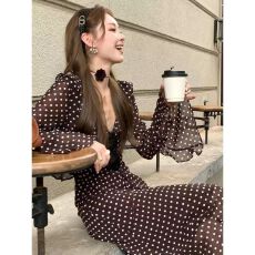 批发新款女装韩系气质蕾丝V领内搭裙高级感长款打底连衣裙