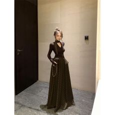 批发气质御姐范<b class='q'>套装</b>女 春新款性感V领紧身长袖T恤高腰波点半身长裙