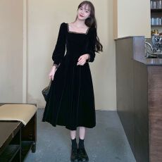 批发方领法式金边丝绒连衣裙女秋冬新款复古赫本风内搭<b class='q'>黑色</b>晚<b class='q'>礼服</b>长裙