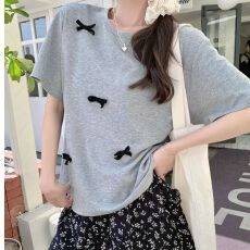 批发纯棉圆领塌肩短袖t恤女爆款立体蝴蝶结设计宽松打底衫上衣潮