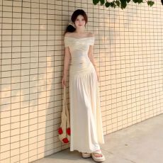 批发温柔风气质感<b class='q'>一字肩</b><b class='q'>上衣</b>半身裙两件套装减龄一整套ootd穿搭