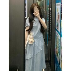 批发韩系温柔风蓝色泡泡袖<b class='q'>连衣裙</b>女<b class='q'>夏</b>季2026新款抽绳收腰中长款蛋糕裙