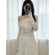 批发法式纯欲斜肩镂空<b class='q'>连衣裙</b>子女 新款<b class='q'>秋冬</b>设计感收腰显瘦包臀长裙