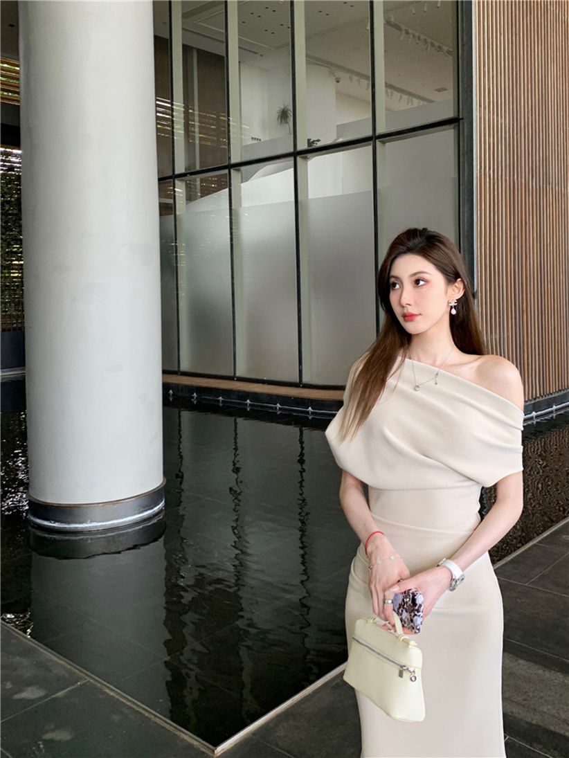 오프숄더 여성 드레스 봄 여름 허리 수축 슬림해 보이는 품격 주름 치마 프랑스식 오프숄더 섹시함 작은 드레스 롱 스커트