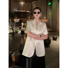 批发夏季醋酸缎面短袖小<b class='q'>西装外套</b>女薄款2026新款宽松休闲垂感西服开衫