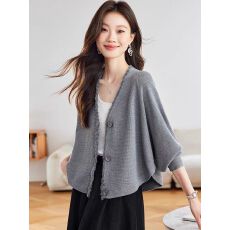 批发秋季新款V领针织开衫女短款<b class='q'>长袖</b>宽松上衣设计感外穿<b class='q'>蝙蝠衫</b>
