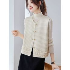 批发2025秋冬新款小香风无袖马甲女士针织背心超好看木耳花边马夹上衣