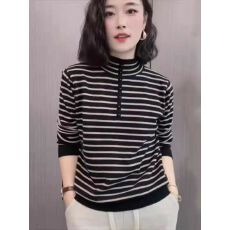 批发毛衣女秋冬半高领时尚条纹<b class='q'>针织衫</b><b class='q'>妈妈</b>装新款休闲保暖小衫