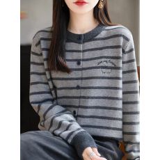 批发时尚减龄条纹针织开衫<b class='q'>外套</b>女2026<b class='q'>新款</b>秋女装上衣秋冬毛衣