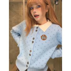 批发韩系波点徽章刺绣翻领<b class='q'>开衫</b>毛衣女气质温柔风洋气百搭<b class='q'>短款</b><b class='q'>针织</b>衫