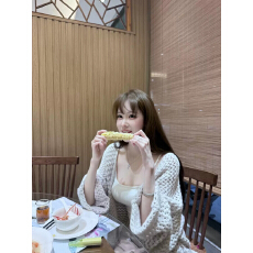 批发岁月静好*山<b class='q'>羊绒</b>手工钩针<b class='q'>外套</b>