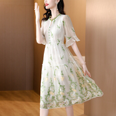 批发法式绣花裙高级感妈妈气质连衣裙新款女夏季精致裙子