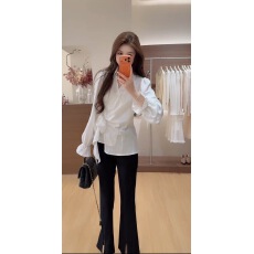 批发早春<b class='q'>韩</b>剧小香<b class='q'>风</b>盐系轻熟设计感时尚衬衫休闲开叉裤子两件套装女