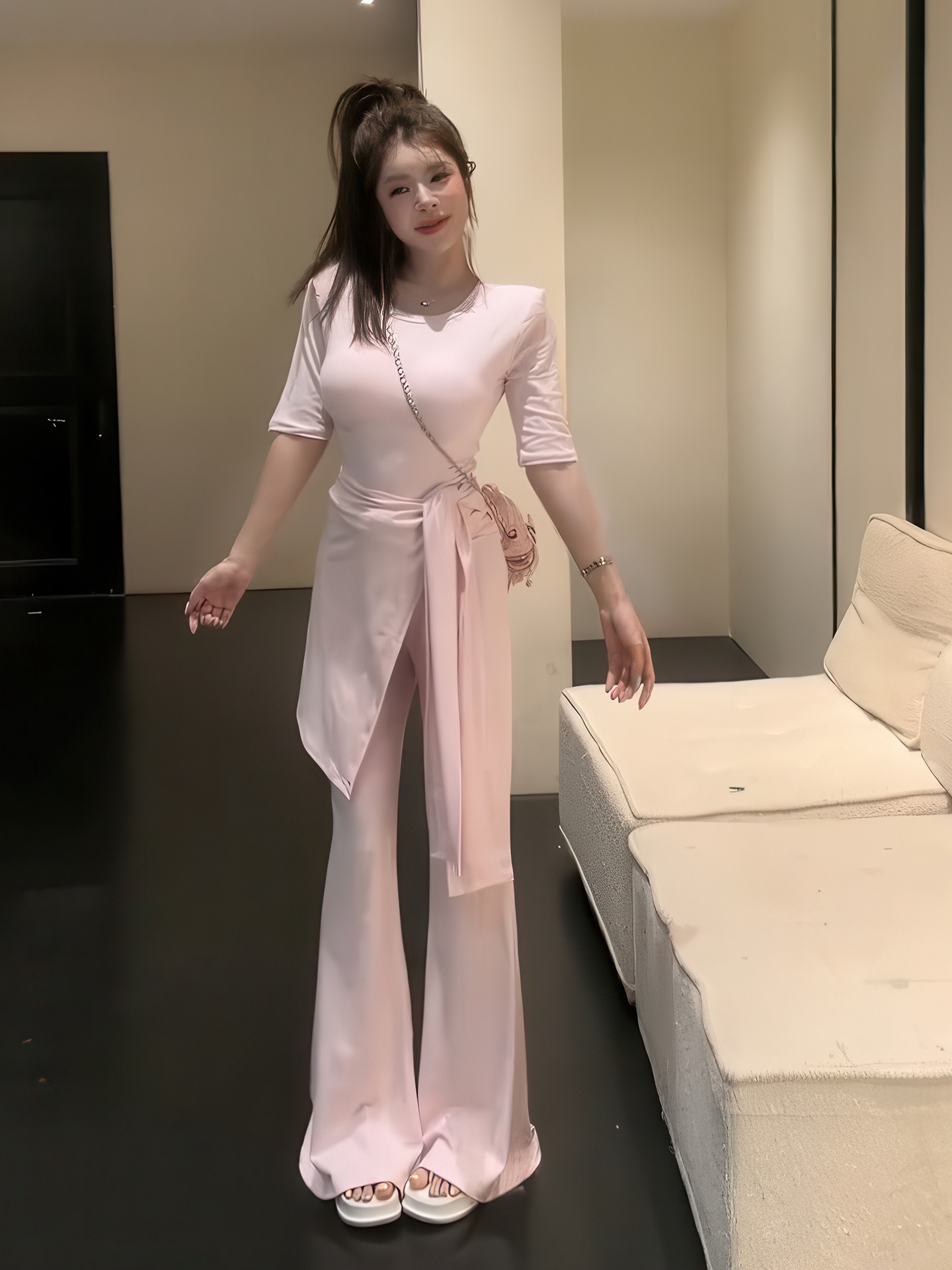 순수한 욕망 바람 달콤한 매운맛 세트 여성 작은 심장 기계 백리스 디자인 중간 소매 t+ 숄 랩스커트팬츠 슬림해 보이는 긴 바지 3종 세트