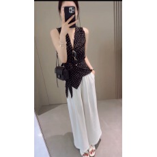批发波点挂脖上衣+阔腿裤两件套女2026夏季新款欧货法式复古显瘦<b class='q'>套装</b>