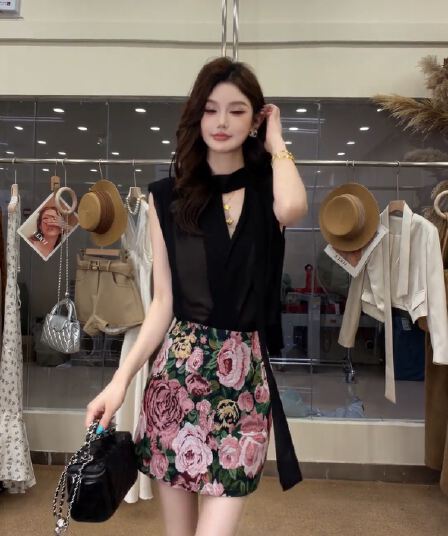 프랑스식 레트로 V넥 리본 민소매 여성 셔츠 2026 년 여름 새로운 품격 슬림해 보이는 연령 감소 맨위