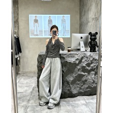 批发早秋荡领露肩上衣打底衫韩系条纹长袖T恤女+侧杠百搭休闲裤