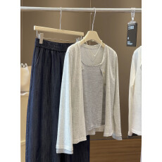 批发条纹吊带拼接<b class='q'>假两件</b><b class='q'>上衣</b>女夏季新款2026韩系设计感减龄开衫T恤