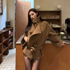 批发韩系高级感呢子大衣女2025秋冬新款毛呢外套小个子赫本风气质短款
