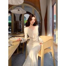 批发木子李的李设计感小心机针织<b class='q'>连衣裙</b>蕾丝花边深<b class='q'>V领</b>扭结收腰长裙秋