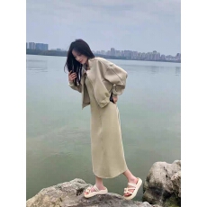 批发减龄洋气休闲卫衣套装女2025新款秋季超火穿搭今年流行<b class='q'>裙子</b>两件套