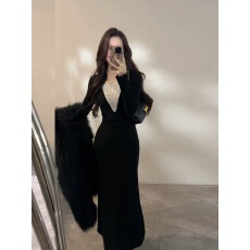 批发法式<b class='q'>包臀</b><b class='q'>长裙</b>冬季收腰显瘦设计感深V拼接长袖抽褶鱼尾连衣裙女