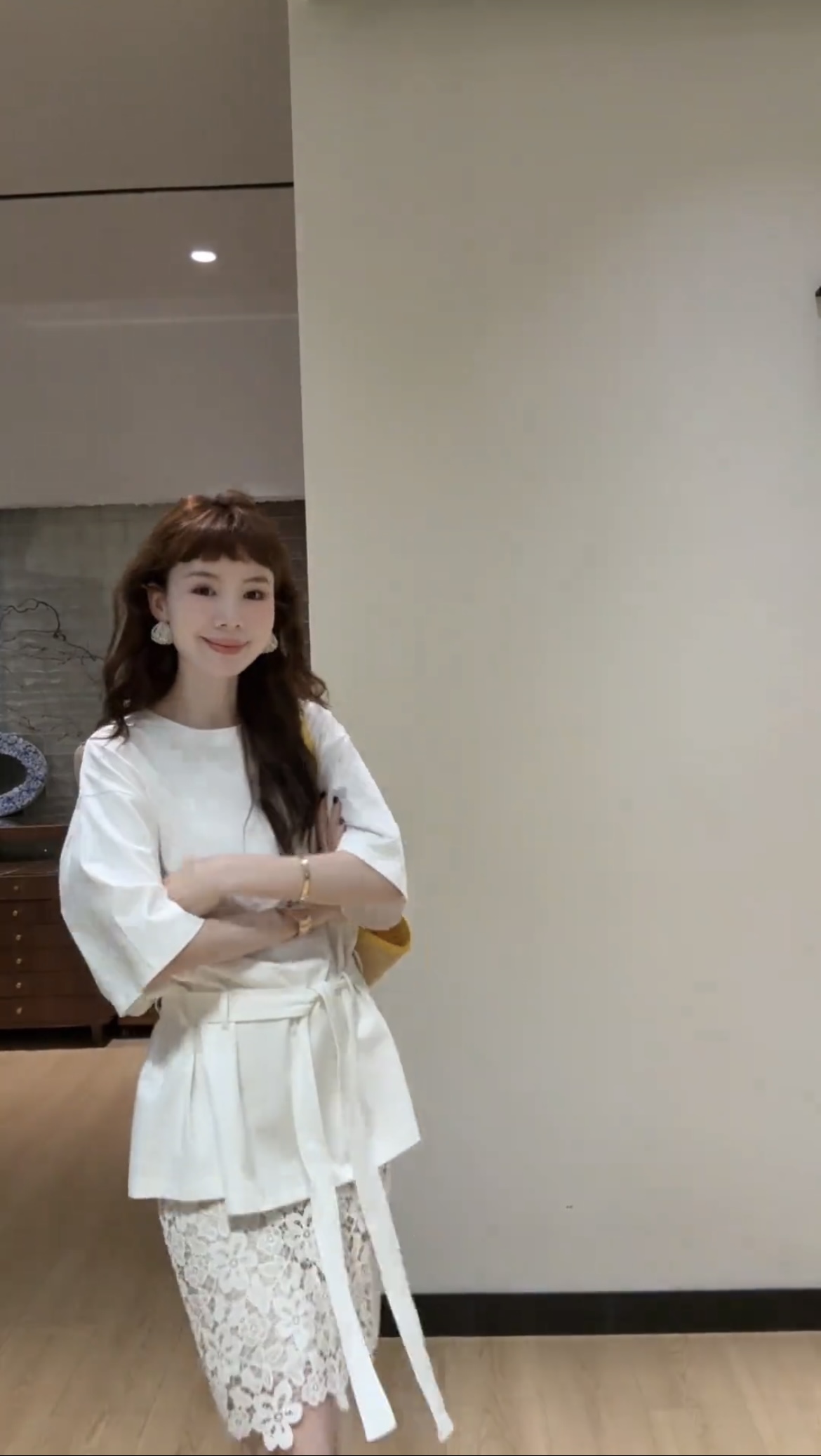 jing dian 루즈핏 t 맞춤 섹션 베이지 색 레이스 자수 반 스커트 홀로우 아웃 캐주얼