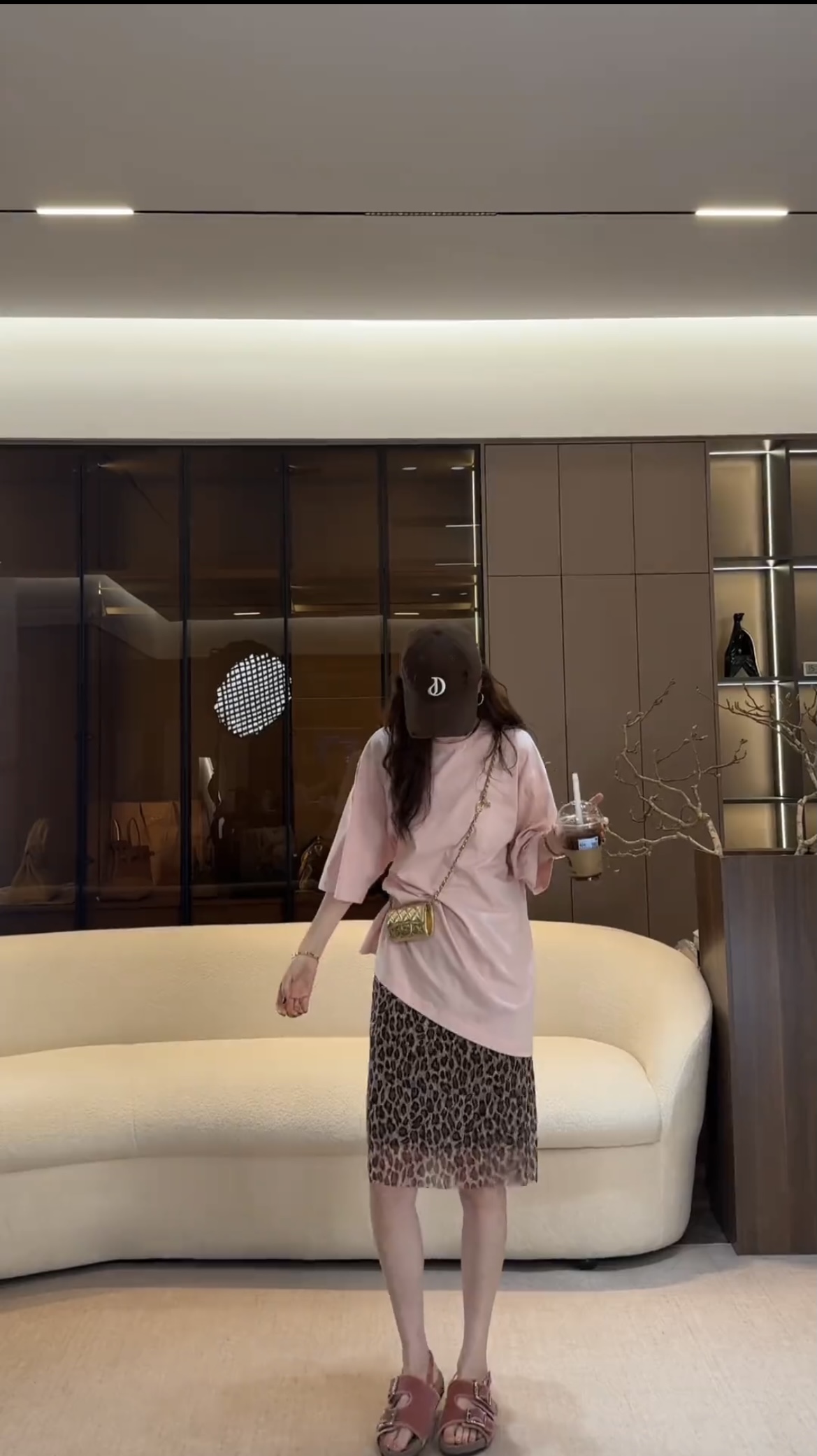 jing dian 작은 대중 맞춤 섹션 핑크색 인터넷 에디션 라운드 넥 대 에디션 티셔츠 패션 품격 캐주얼 t 플러스 반 스커트