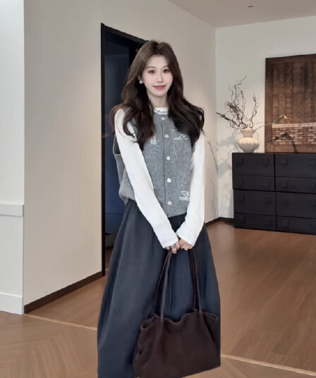 한 부서 연령 감소 만화 자수 디자인 센스 스웨터 조끼 오픈 가디건 단색 인사이드 가져 가라. 반신 스커트 3종 세트