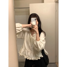 批发温柔小花边减龄宽松娃娃衫<b class='q'>衬衫</b>