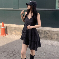 批发韩系chic复古格纹V领不规则<b class='q'>荷叶边</b>吊带<b class='q'>连衣裙</b>女显瘦A字裙