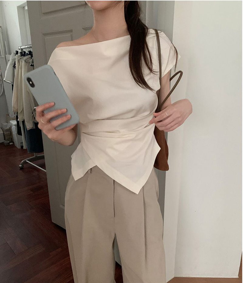 프랑스식 비스듬한 어깨 의류 흔들다 칼라 불규칙 밑단 디자인 센스 작은 대중 도루 센스 반팔 작은 셔츠