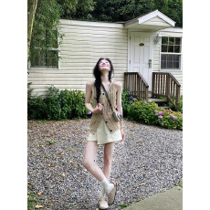 批发实拍实价  重工手工编织感带子棉纱慵懒度假风V领修身<b class='q'>无袖</b>开衫