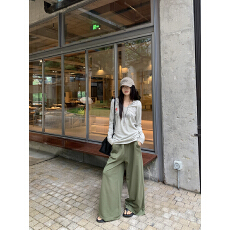 批发实拍实价 连帽前后印花上衣高腰海苔绿阔腿<b class='q'>裤</b>