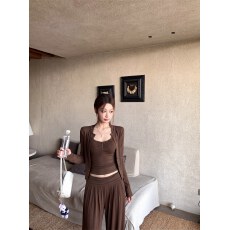 批发实拍  蕾丝挂脖<b class='q'>背心</b>女秋季新款短款开衫垂感阔腿百搭长裤套
