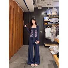 批发实拍  显瘦修身抽褶<b class='q'>条纹</b>吊带修身短款<b class='q'>开衫</b>喇叭裤拼接时尚套装