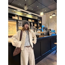 批发软糯灰白条纹下摆排扣针织衫女秋<b class='q'>冬</b>内搭弹力打底上衣