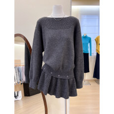 批发实拍~<b class='q'>秋</b>冬女灰色屁帘连衣裙韩系气质高级感针织短裙