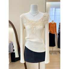 批发实拍~蝴蝶U领正肩喇叭袖<b class='q'>针织衫</b><b class='q'>女</b>秋冬打底衫上衣