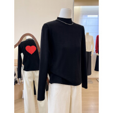 批发实拍~黑色半高领针织打底衫女秋冬季小众不撞款毛衣内搭爱心上衣