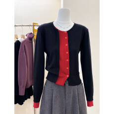 批发实拍~秋冬设计感小众不撞款别致独特黑红撞色针织衫女