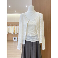 批发实拍~法式重工白色<b class='q'>蕾丝</b>提花针织开衫女春高级感吊带上衣<b class='q'>两件套</b>装