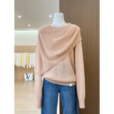 批发实拍~韩系设计感浅粉色<b class='q'>不规则</b>披肩领<b class='q'>针织衫</b>夏新款高级感慵懒毛衣