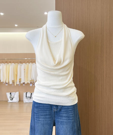 실사 행침 목 흔들다 칼라 페이크 레이어드 니트 조끼 여성 2026 여름 새로운 몸매 가꾸기 슬림해 보이는 품격 민소매 맨위